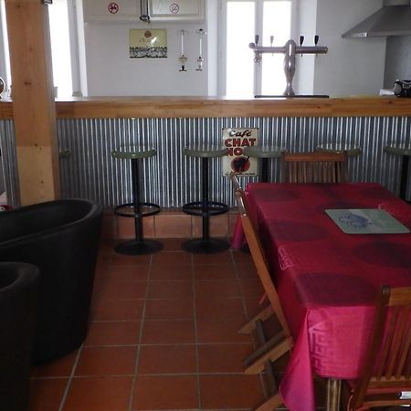 Les Gîtes Du Vieux Frêne Longavesnes Extérieur photo