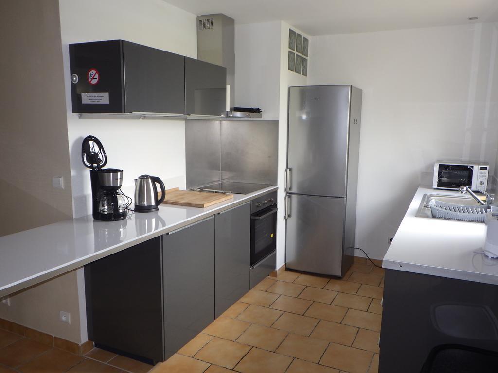 Les Gîtes Du Vieux Frêne Longavesnes Extérieur photo